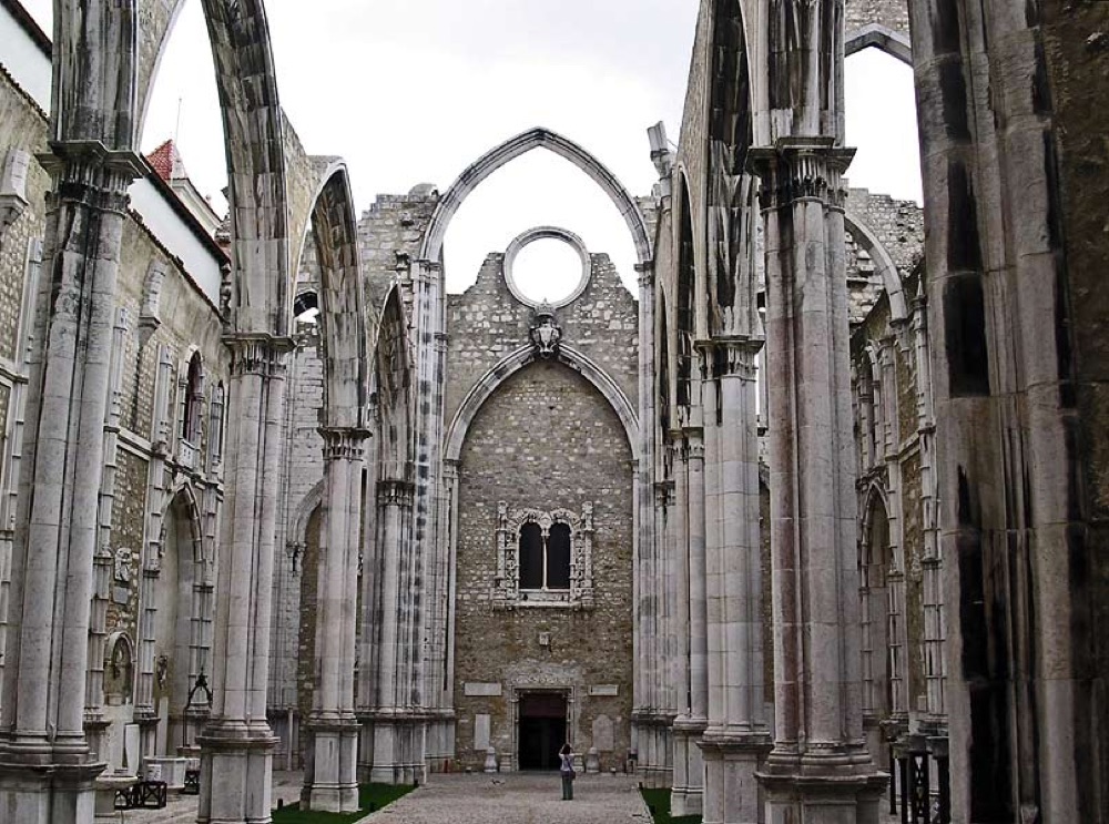 Der Verein entsteht — Exsurge Domine